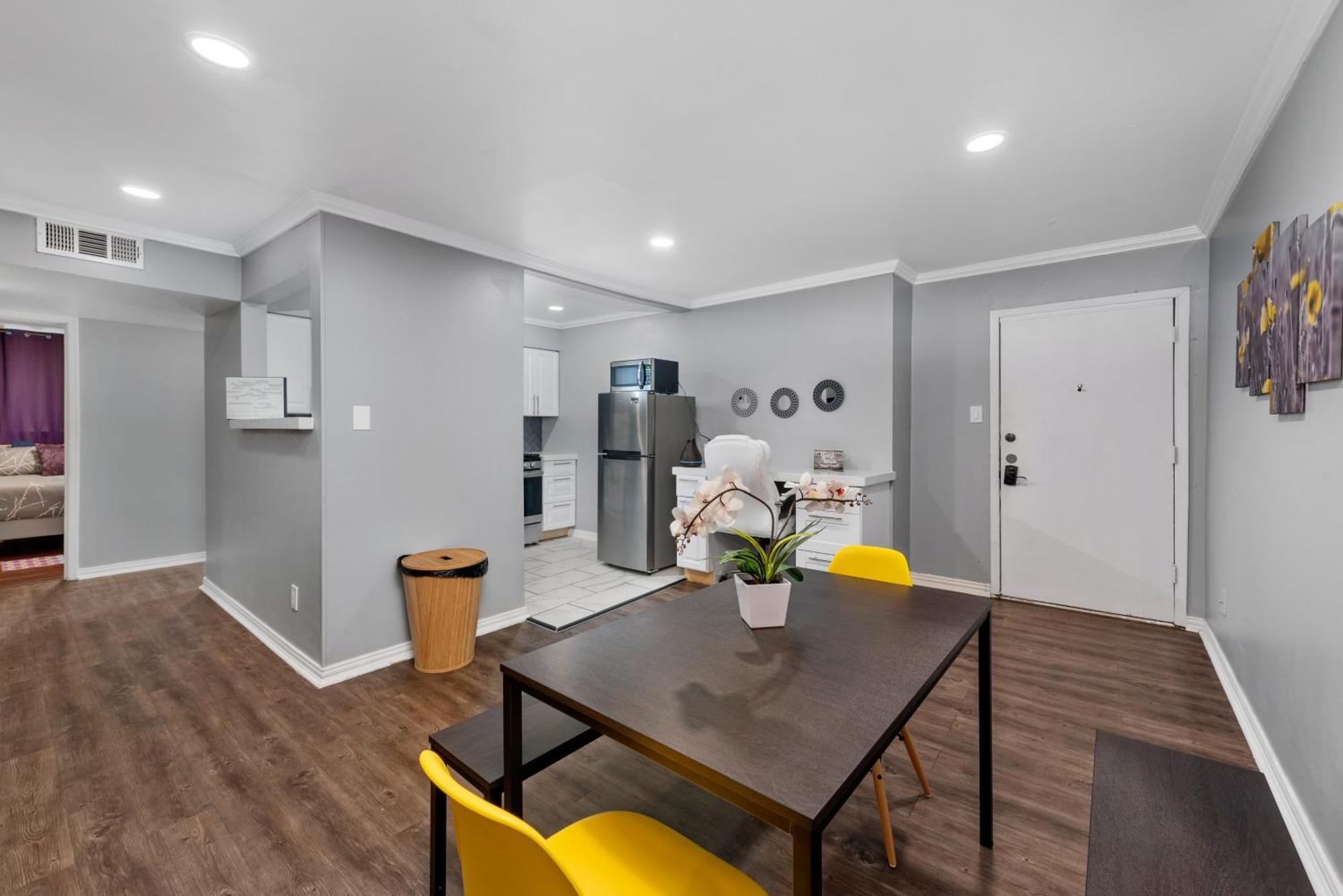 Apartment Stylish 2-bedroom Near Toyota Center And Med Center Houston