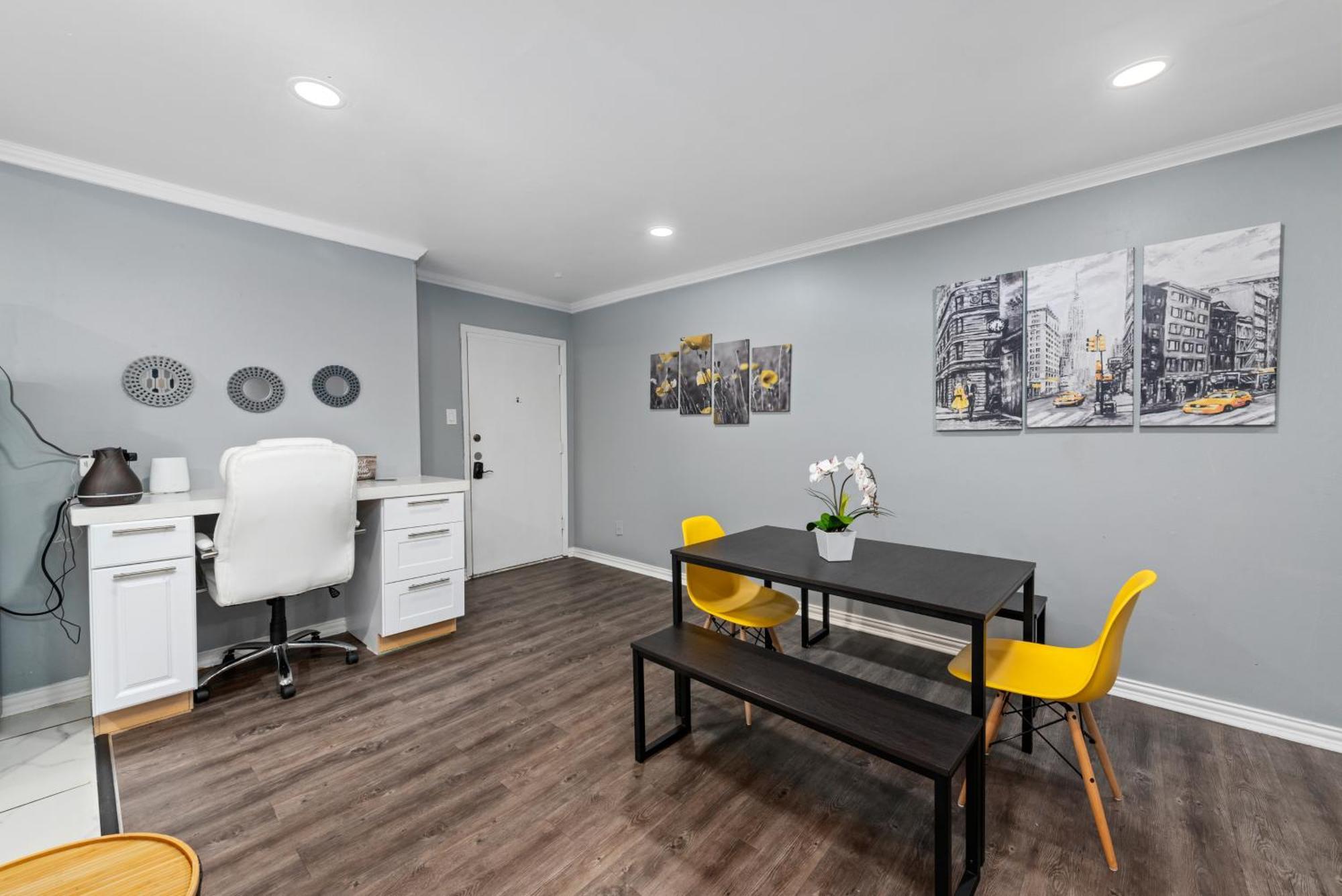 Apartment Stylish 2-bedroom Near Toyota Center And Med Center Houston
